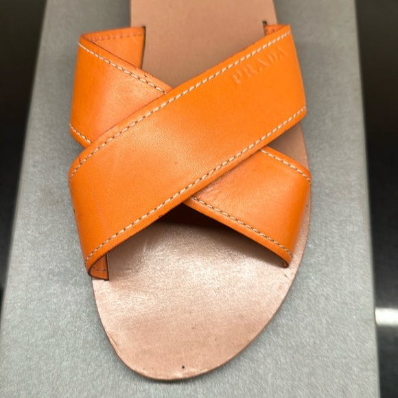 PRADA ORANGE LEATHER SLIDE SANDALS - SIZE 7.5 - Picture 2 of 7